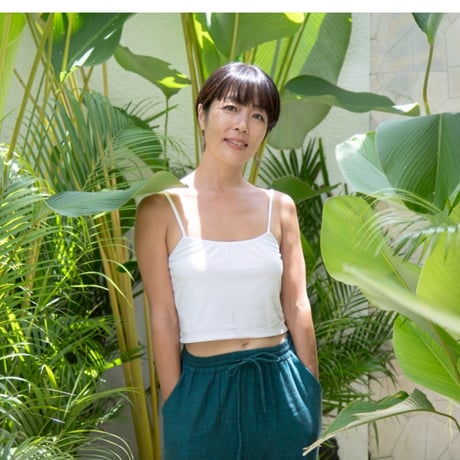 バンブーコットン カップポケット付き クロップド丈 キャミソール（白）Bamboo cotton Cropped Camisole (White)