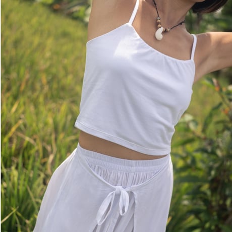 バンブーコットン カップポケット付き クロップド丈 キャミソール（白）Bamboo cotton Cropped Camisole (White)