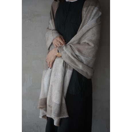 Yak Wool Shawl / MAYAWOOL