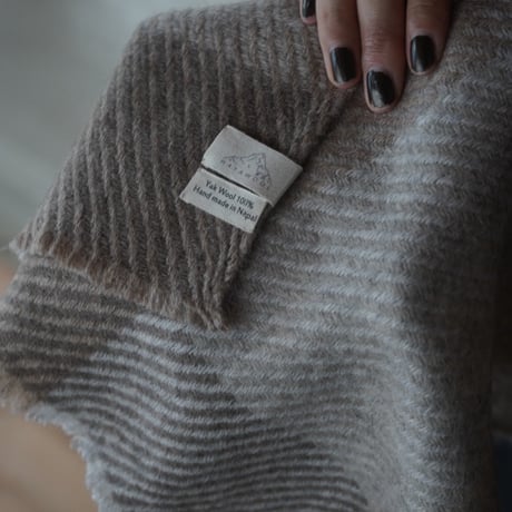 Yak Wool Shawl / MAYAWOOL