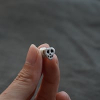 Acoya Pearl Pierced Earring - Skull / wayo