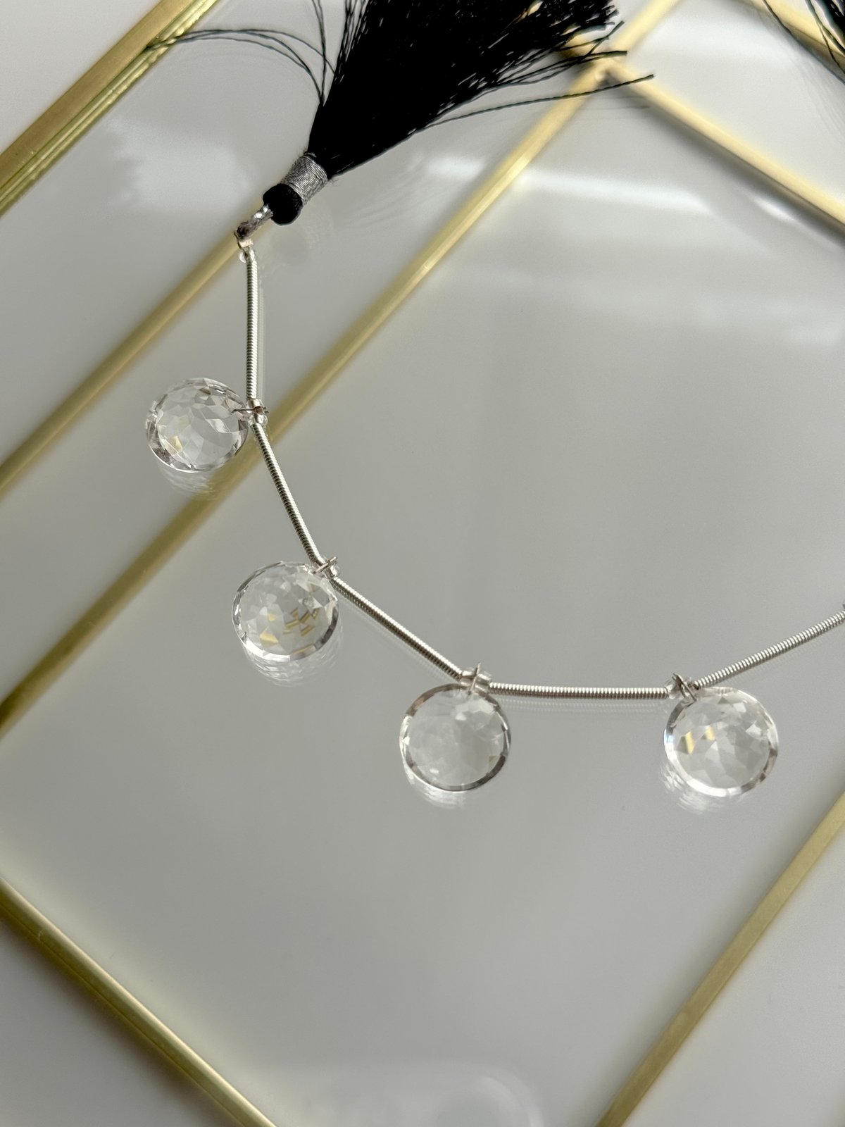 クリスタル 水晶 ラウンド コンケーブカット | CREA