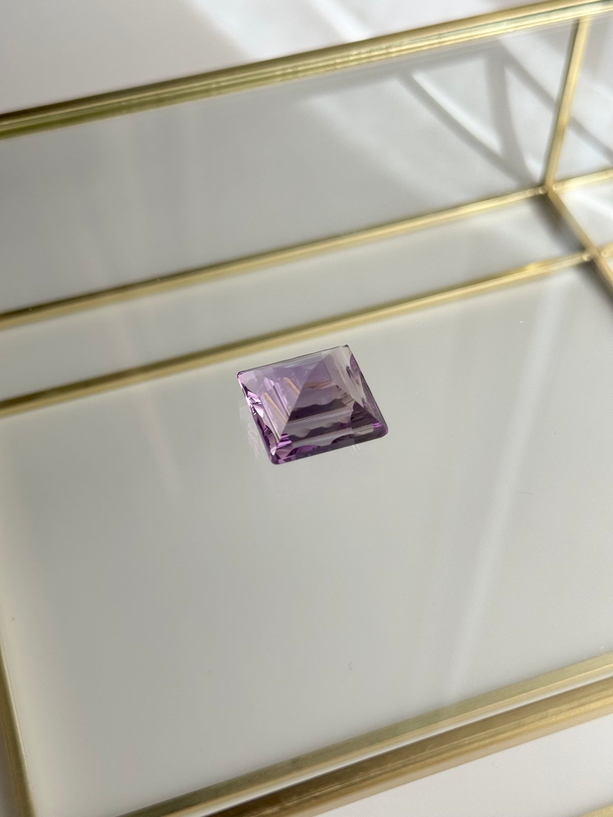 宝石質アメジスト レーザーカット ルース インテリア 置物 【公式通販】