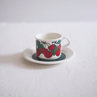 ARABIA / Kirsikka コーヒーカップ&ソーサー A,B