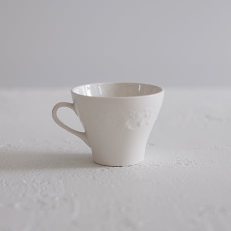 Digoin & Sarreguemines / white cup A,B