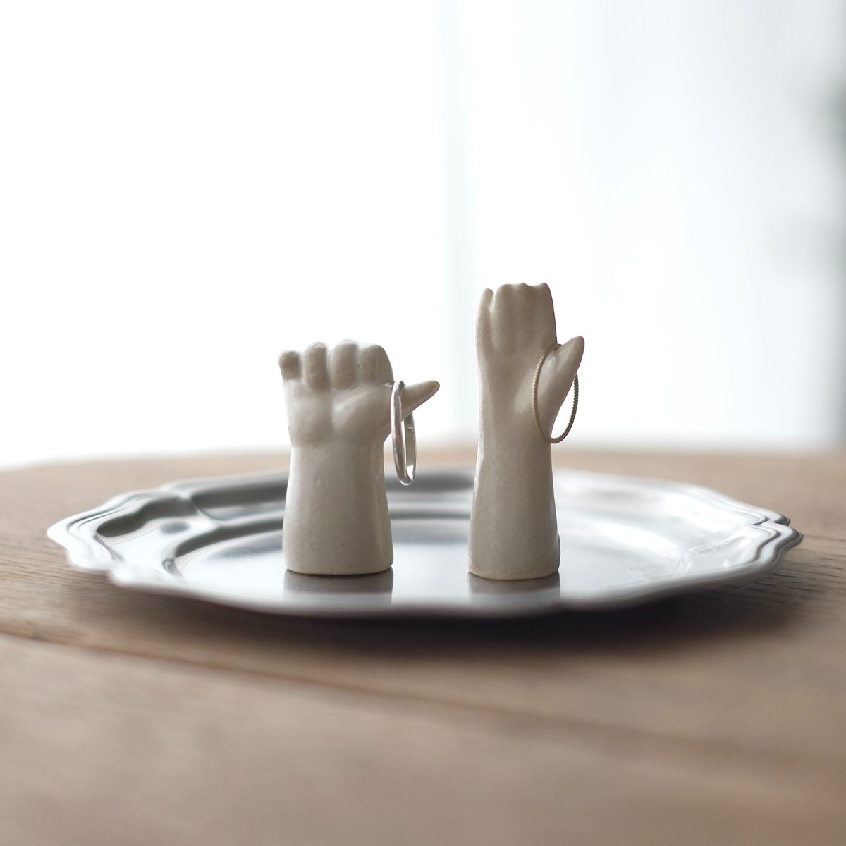 Ceramic Art Hand2 「リングスタンド」 | komado