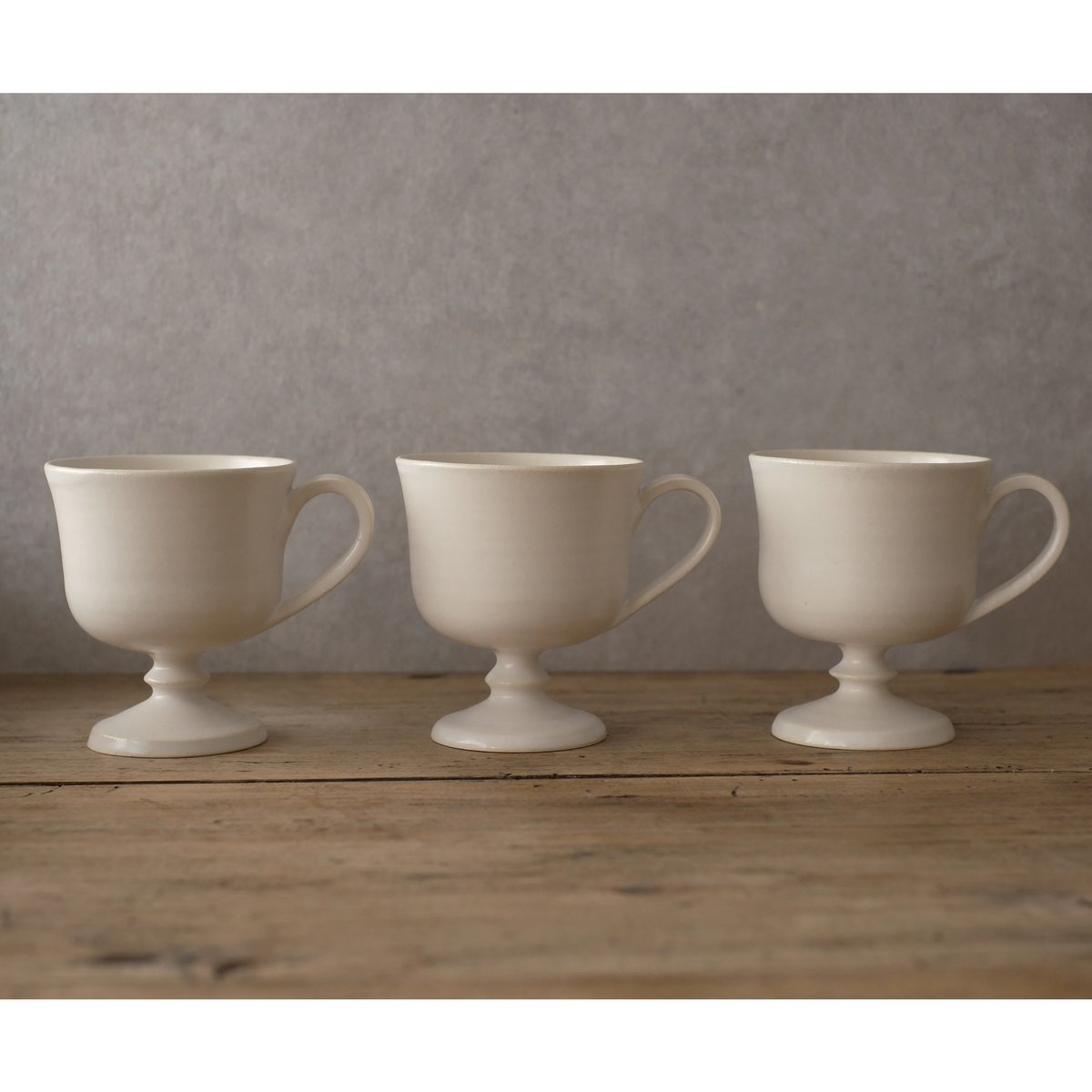 yoshida pottery「玉脚コーヒーカップ（アンティークホワイト)」 | komado