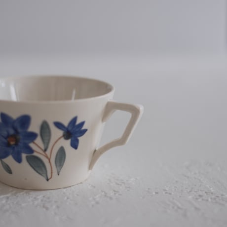 Digoin & Sarreguemines / flower cup C,D