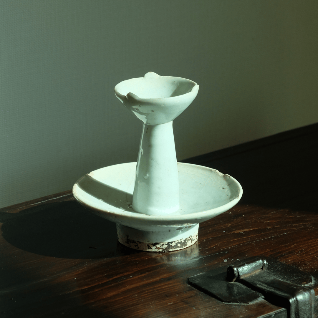 李朝 白磁灯明台 | gallery & boutique 雪月花