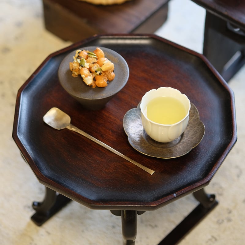 小ぶりの韓国ソバン - 虎足盤 | gallery & boutique 雪月花