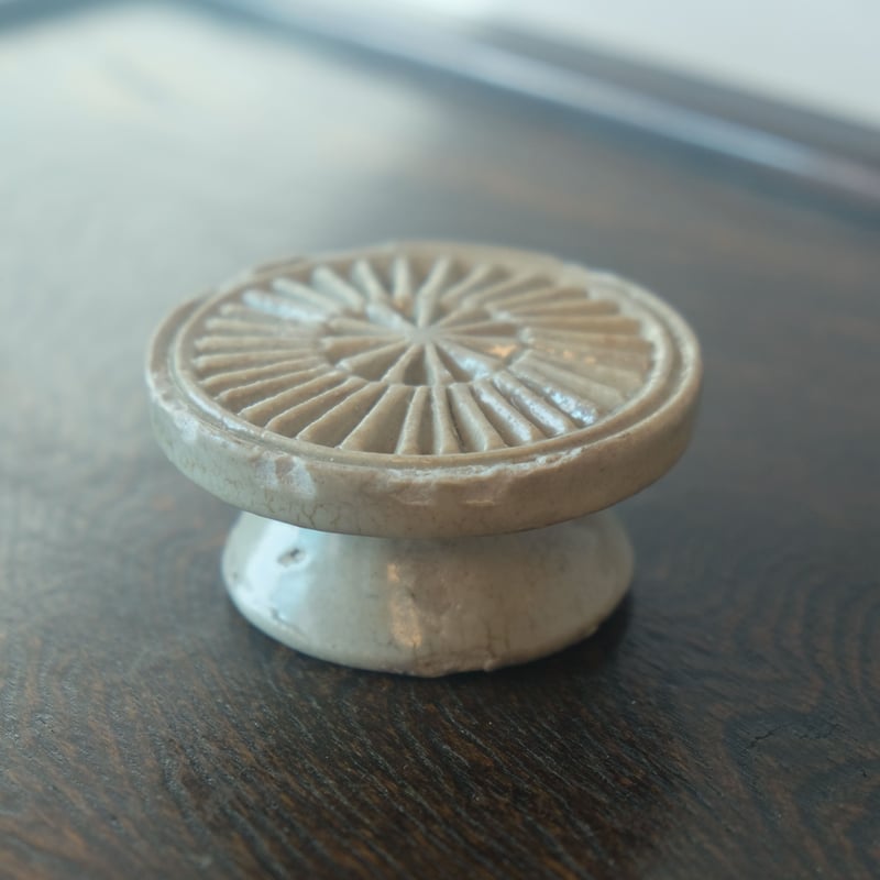 李朝 白磁餅型 李氏朝鮮時代 | gallery & boutique 雪月花