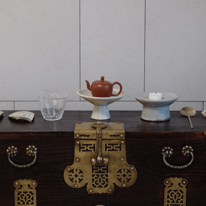 花瓶 柿伝 白磁面取 面取青松白磁 | gallery & boutique 雪月花