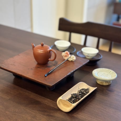李朝 正方形の餅台