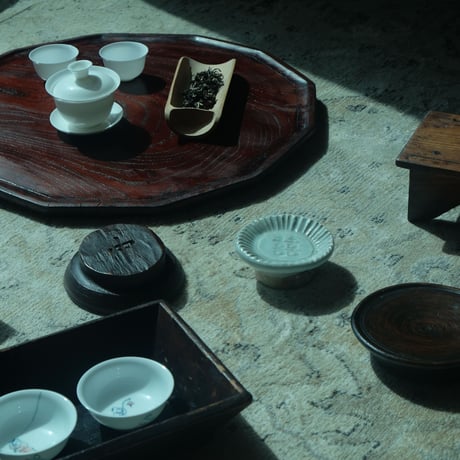 李朝 白磁餅型「双喜」
