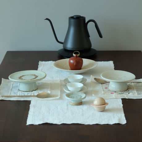 李朝前期 白磁高台皿
