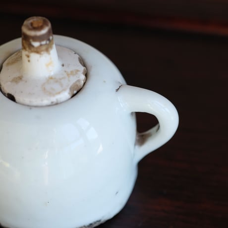 李朝白磁の灯火器
