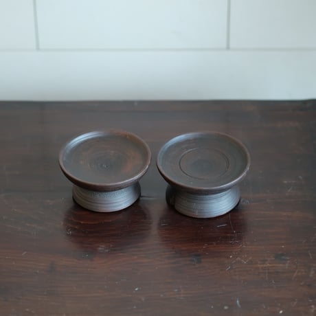 木製の小さな高台皿（2点セット）