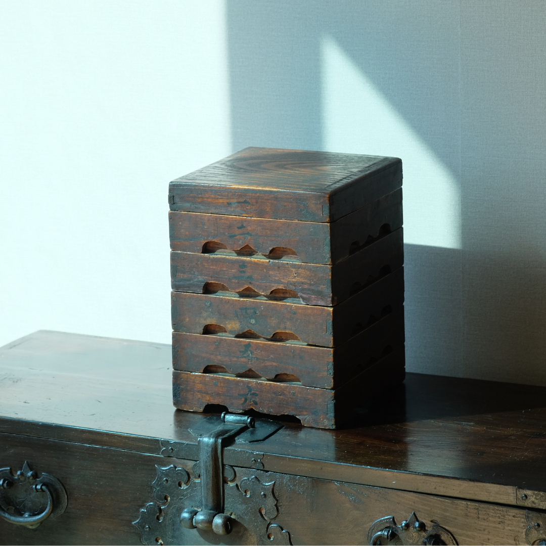 李朝 五段弁当箱 | gallery & boutique 雪月花