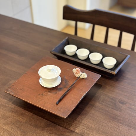 李朝 正方形の餅台