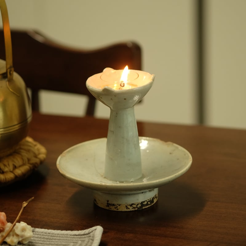 李朝 白磁灯明台 | gallery & boutique 雪月花