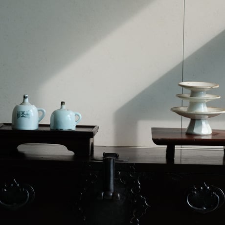 李朝白磁の灯火器
