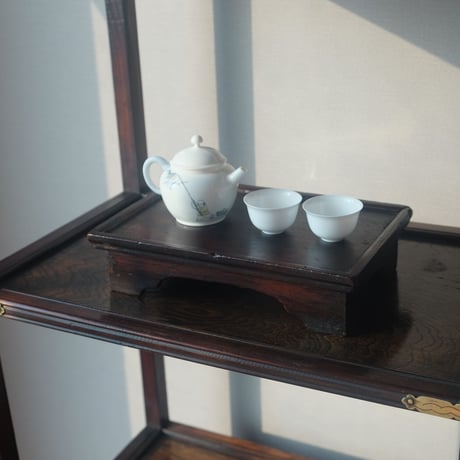 李朝 凛とした佇まいの高台