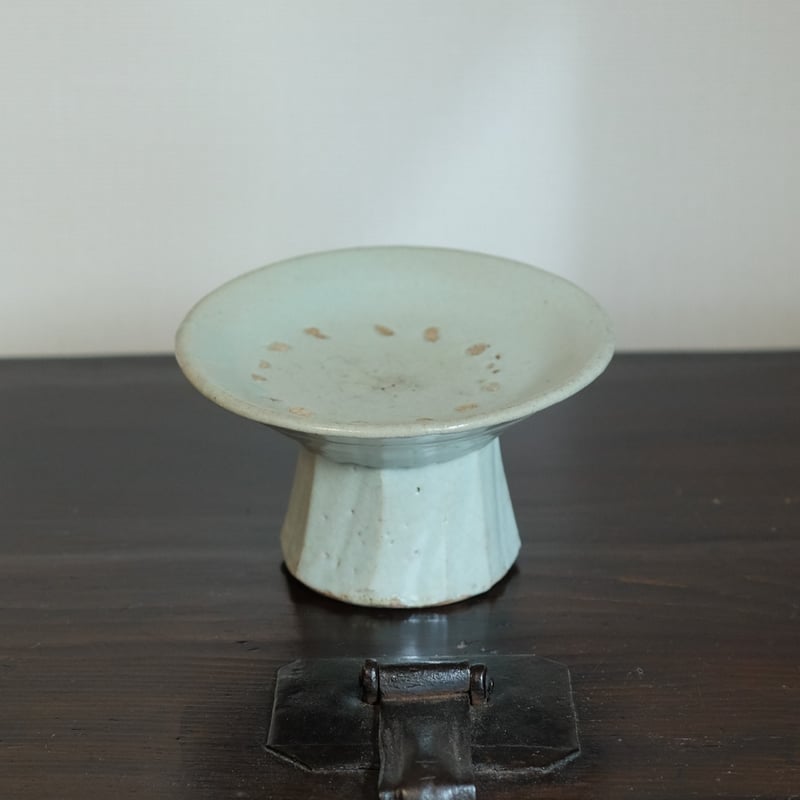 李朝 白磁 青磁 祭器 面取高台 チェサ 李朝白磁 李朝 面取祭器 | gallery & boutique 雪月花