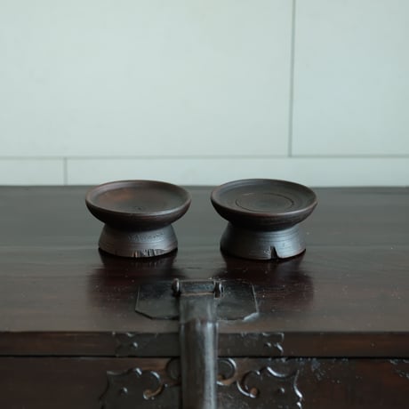 木製の小さな高台皿（2点セット）