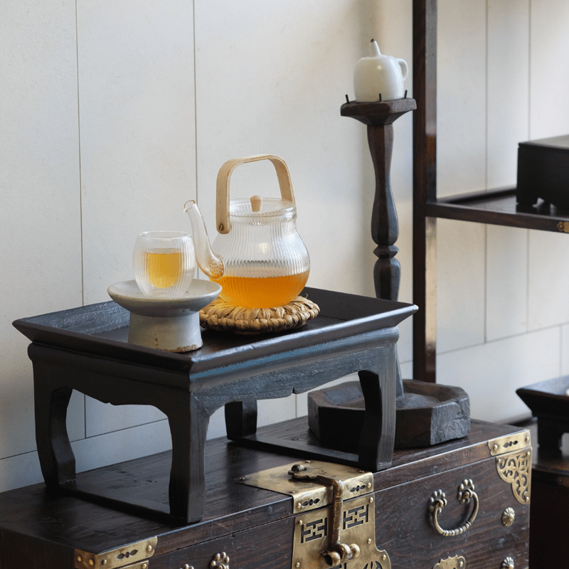 狗足盤、漆、 狗足盤、漆、