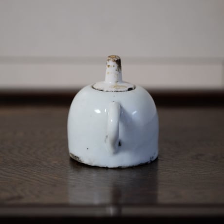 李朝白磁の灯火器
