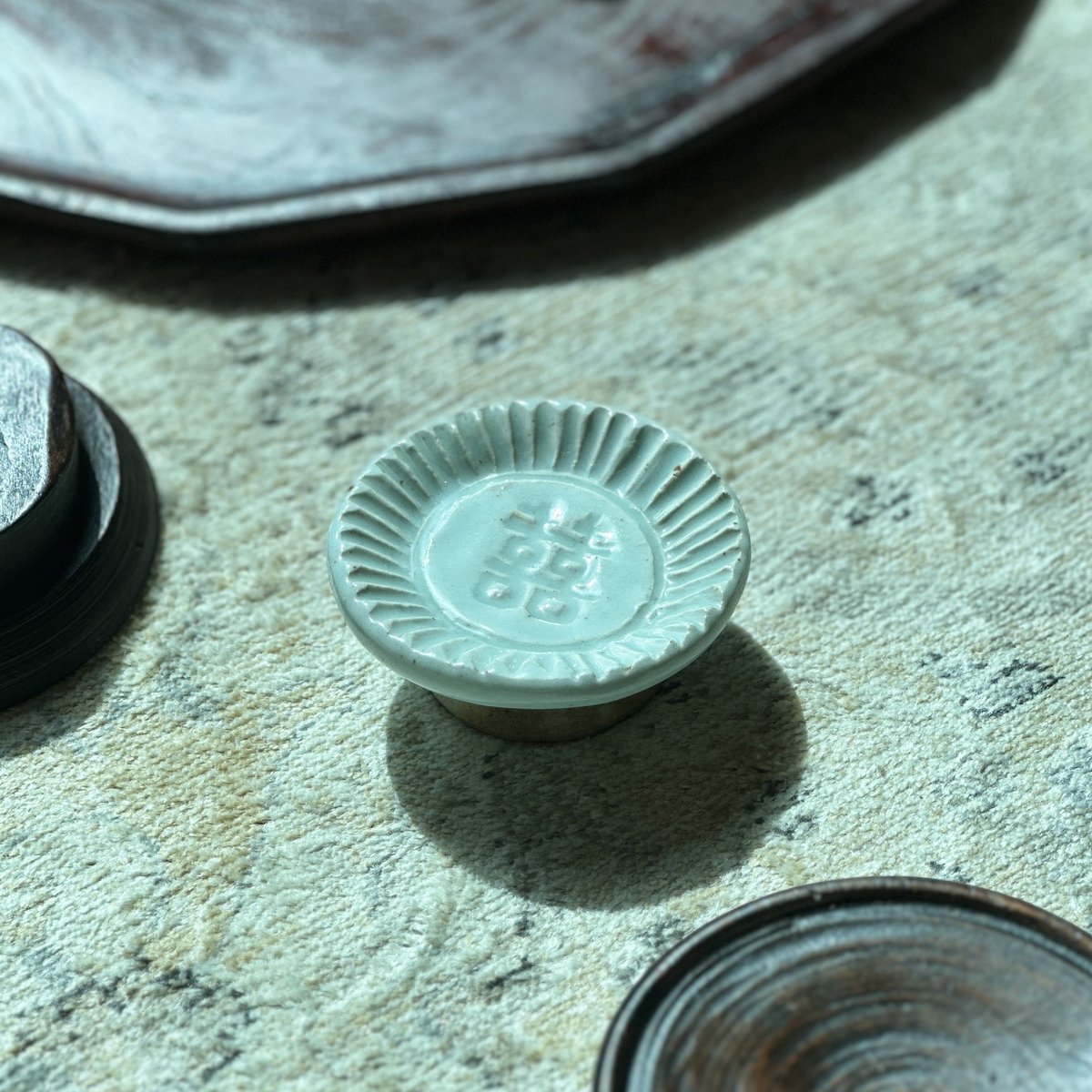 李朝餅型　白磁櫛目文 李朝 白磁餅型「双喜」 | gallery & boutique 雪月花