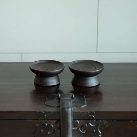 木製の小さな高台皿（2点セット）
