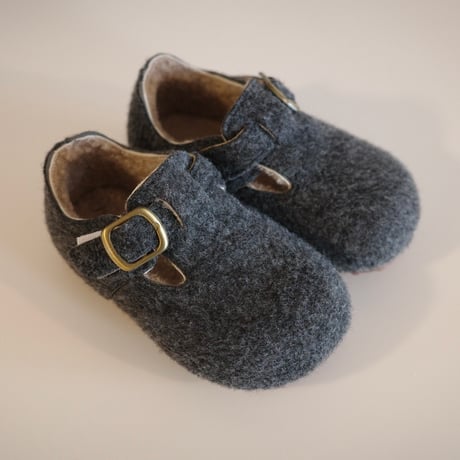 sheep buckle shoes