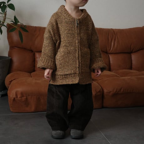 corduroy pants / dark brown