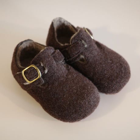 sheep buckle shoes