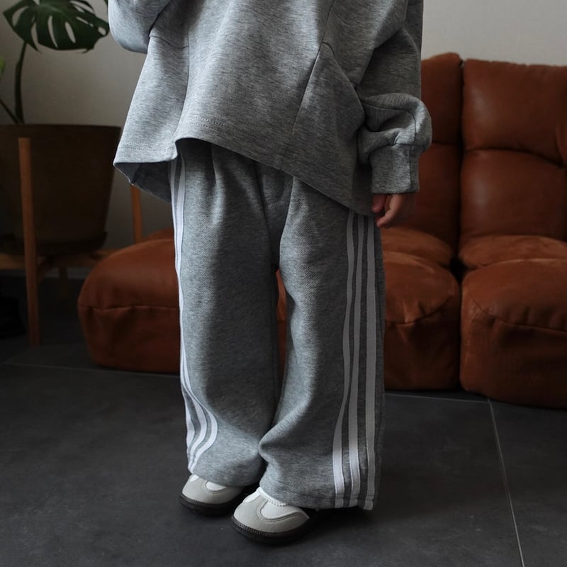 TPちゃむ squèeze track pants / gray | so you`