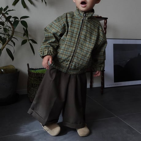 wide tuck pants