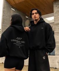 JUST CROPPED HOODIE　BLACK