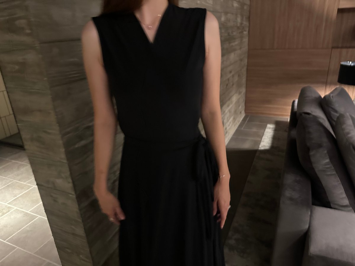 black wrap dress / sleeveless | jhamyy