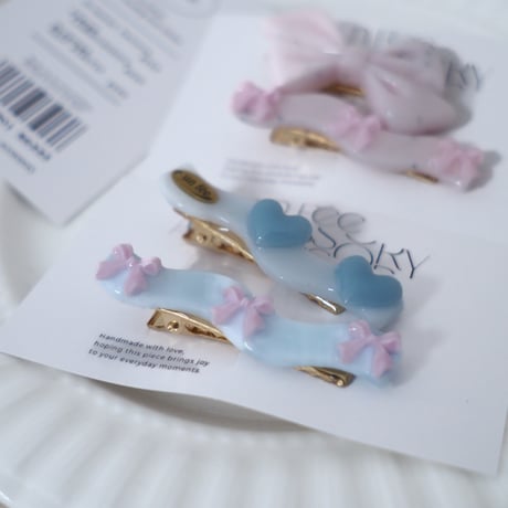 Heart uneune pin