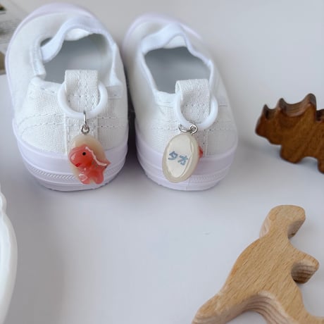 DINOSAUR shoes marker