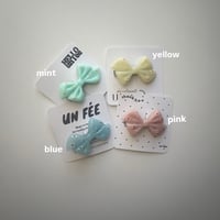 flower ribbonpin