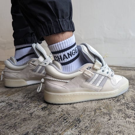 CHANGES WHITE SHORT PILE　(MENS WOMENS)