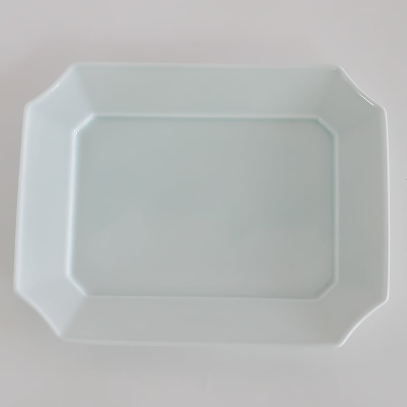 古美術品◼️蔵から超美しい真っ白な珍しいお皿が出て来ました！白磁の角皿、謎の骨董 古美術品◼️蔵から超美しい真っ白な珍しいお皿が出て