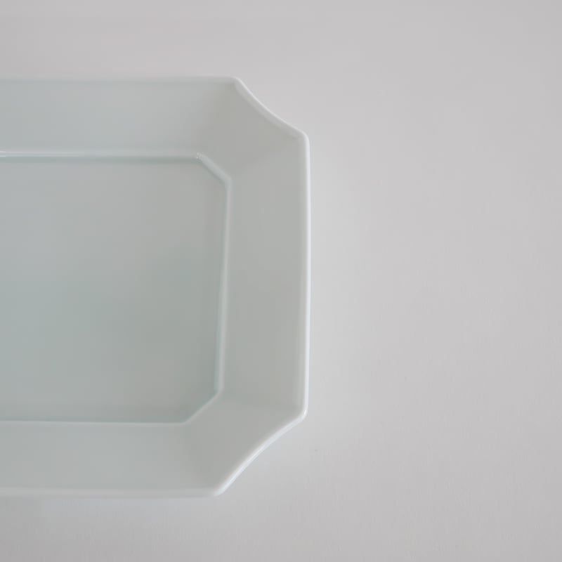 加藤委 造 青白磁 角皿 加藤 委/Tsubusa Kato | Gallery St. Ives | Tokyo Japan