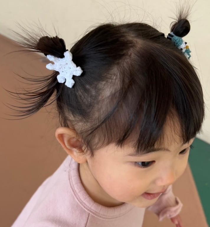 ゆきだるま × 雪の結晶 ヘアゴム(twin set) | ma_ya.mine