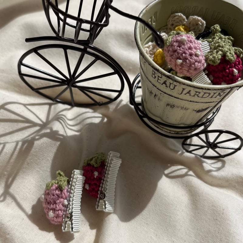 かぎ編み いちごクリップピン | ma_ya.mine