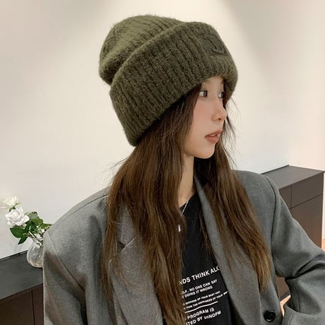 韓国風 顔を小さく見せる 刺繍 ゆったり ニット帽  カシミヤ