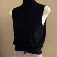ノースリーブニット