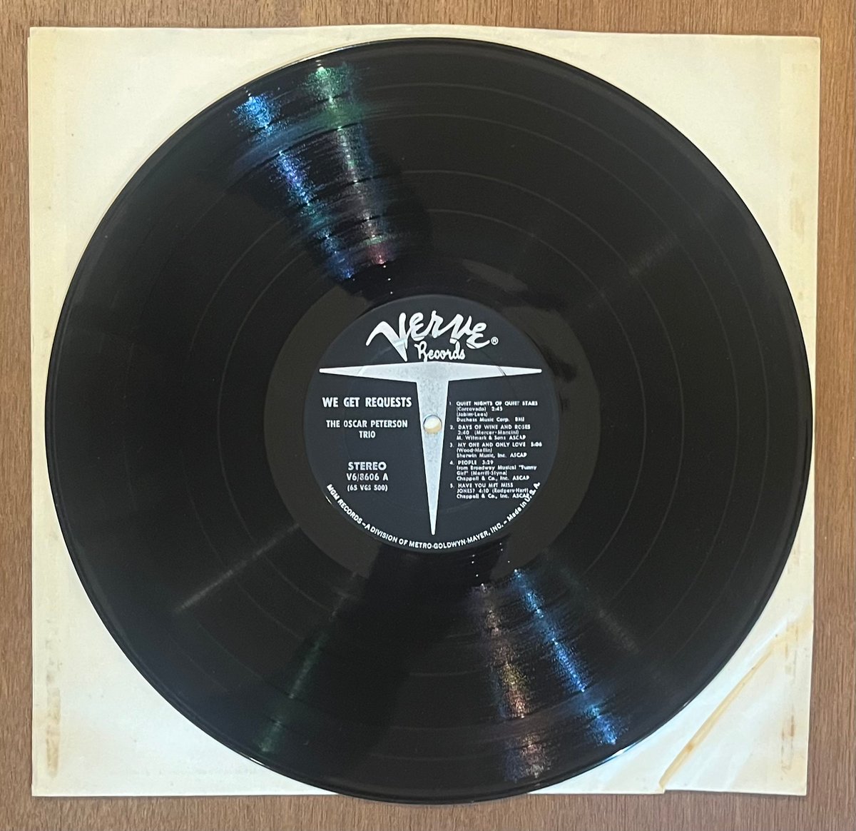 （真作保証）Cleon Petersonクレオンピータソン 社会に潜む暴力性と真摯に向き合う。アーティストのクレオン・ピーター